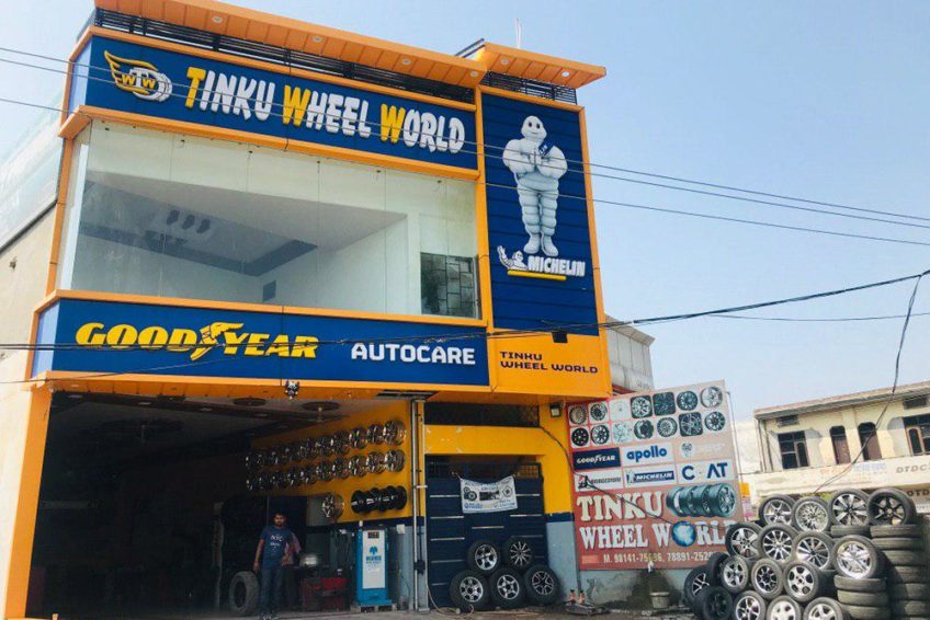 Tinku Wheel World Dial Amritsar Local Shops, Hotels, Restaurant